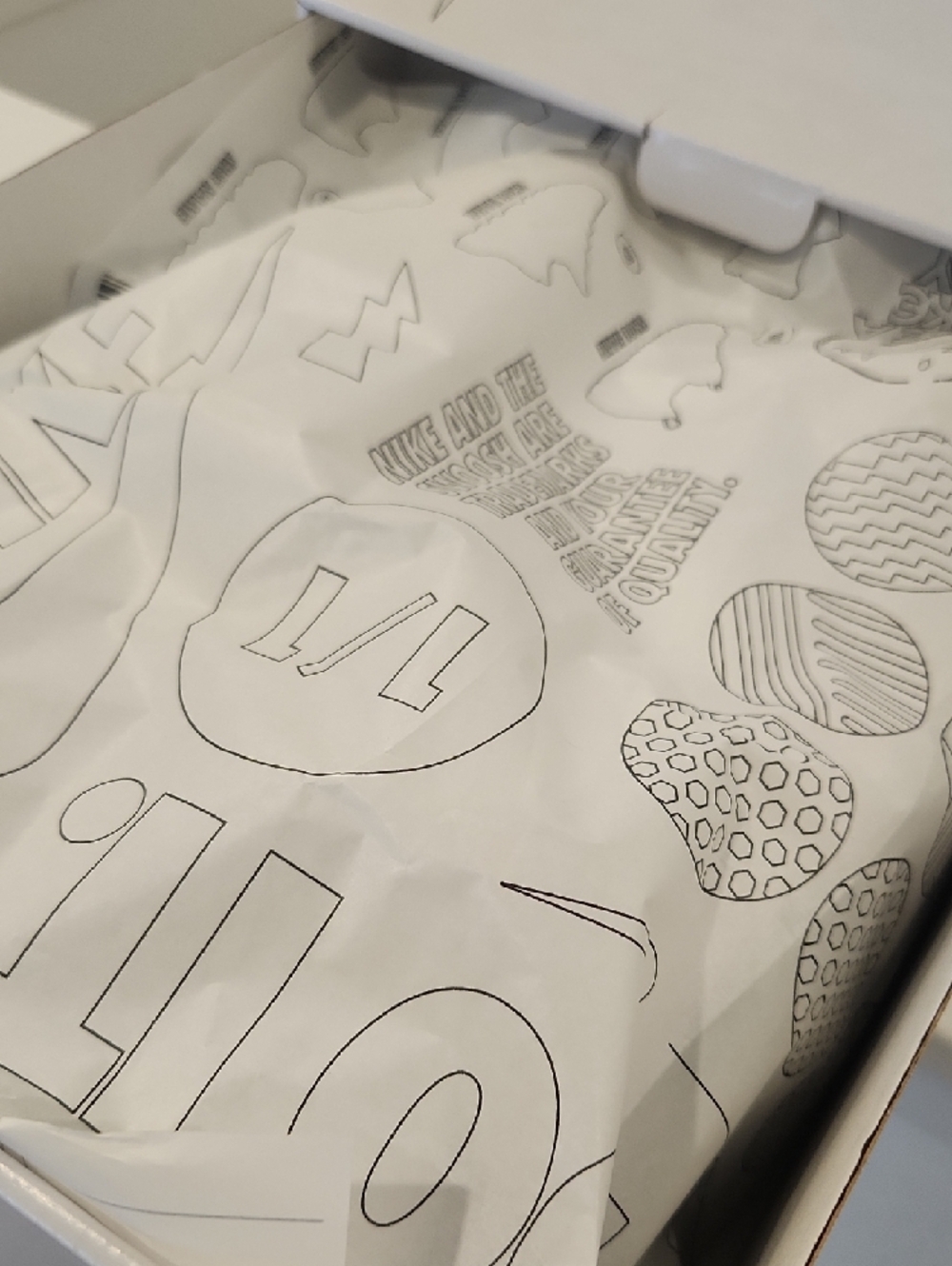 Nike White and Black Training Sneakers Custom Metcom - Picture 12 of 12